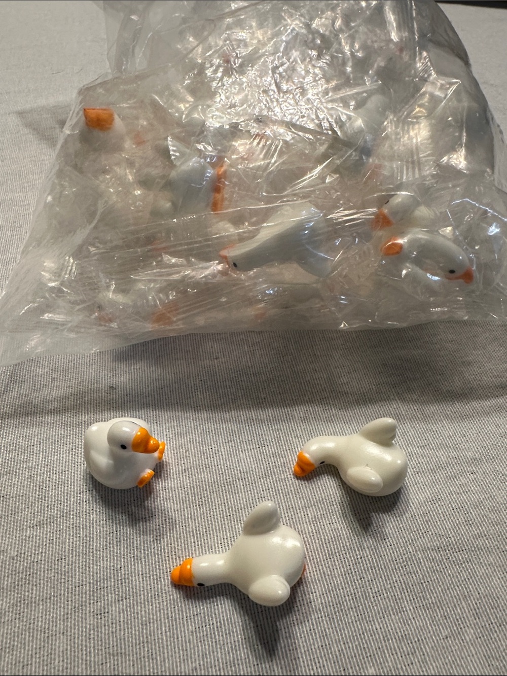 Bag of Miniature Resin Geese, 50 pieces